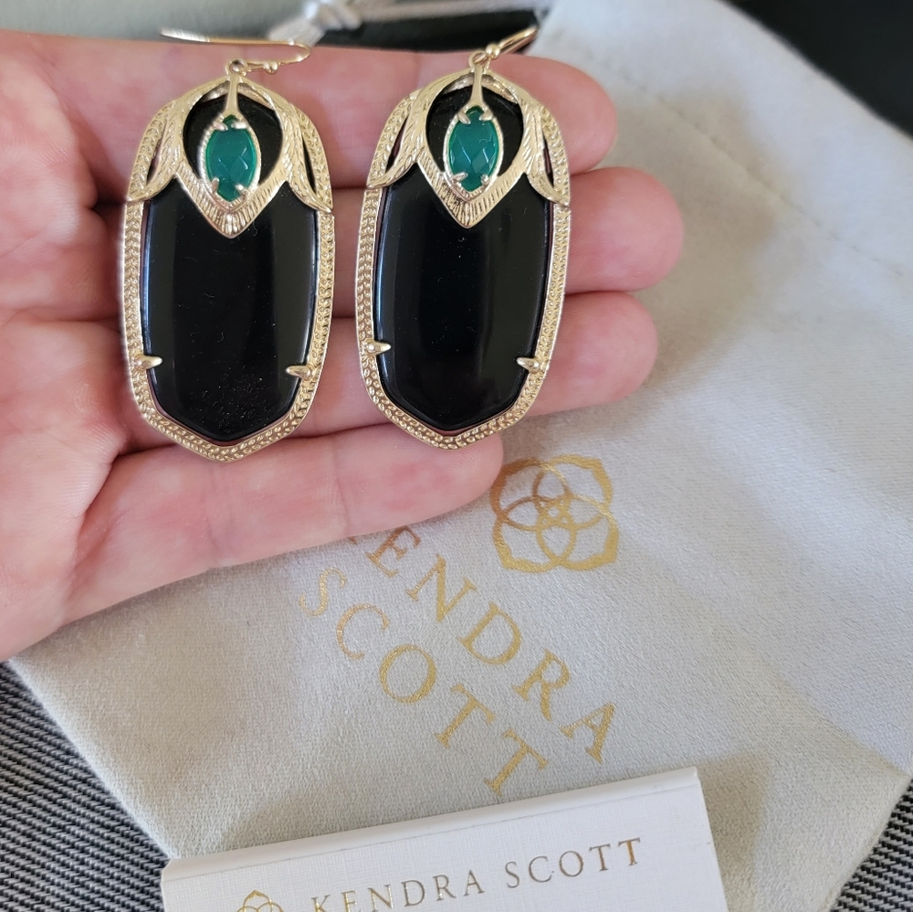 Kendra Scott Emmy Earrings - Picture 6 of 10